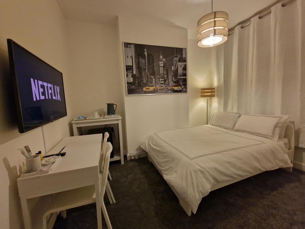 Beautiful Room in Londra Exterior foto